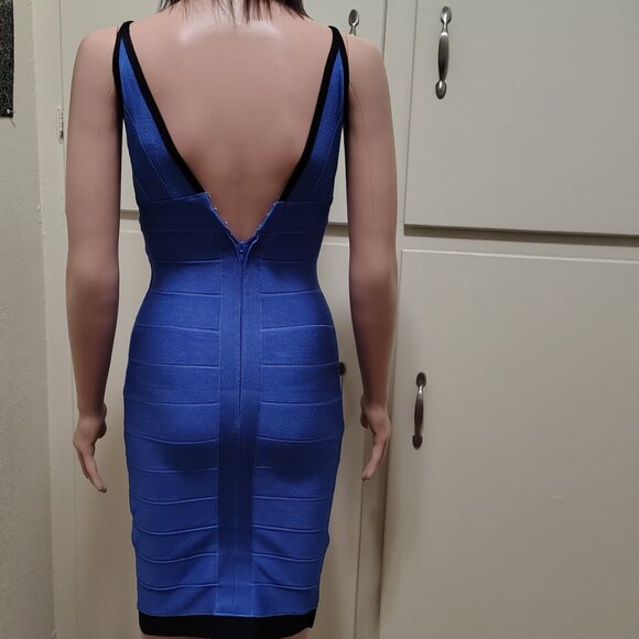 Rachael G. Stretch V-Neck Strappy Dress in Blue and Black - Picture 4 of 15